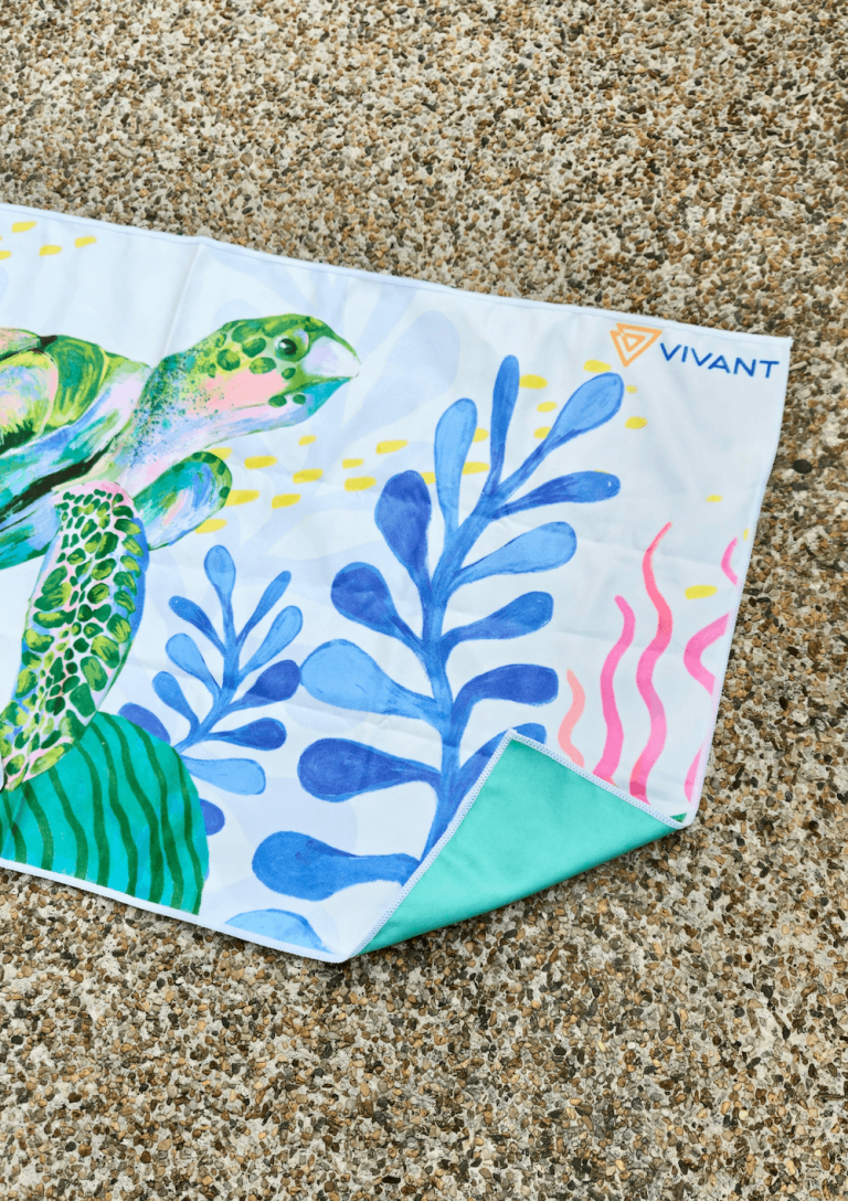 MAGWAI Custom Towel for Client Vivant, recycled from plastic bottles, microfiber cloth, absorbent and quick-drying, sand-proof. Perfect sustainable corporate gift for PR events, VIP clients, tema-building, employee welcome kits.